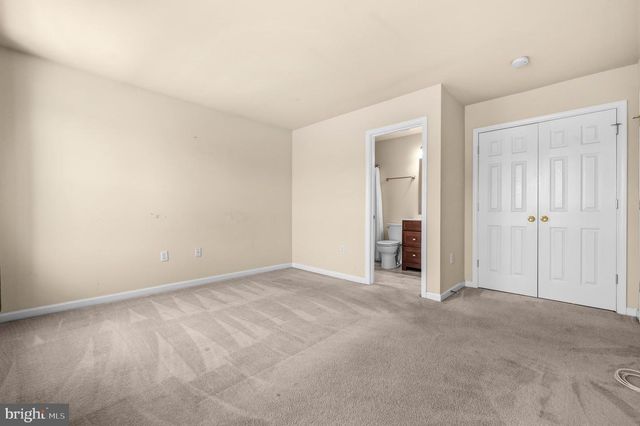 300 SPRUCE HILL WAY, Charles Town, WV 25414