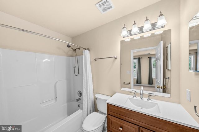 300 SPRUCE HILL WAY, Charles Town, WV 25414