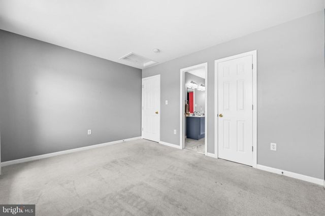 300 SPRUCE HILL WAY, Charles Town, WV 25414