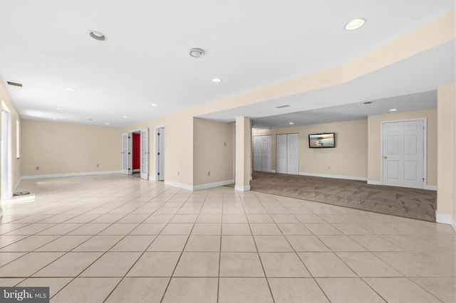 300 SPRUCE HILL WAY, Charles Town, WV 25414