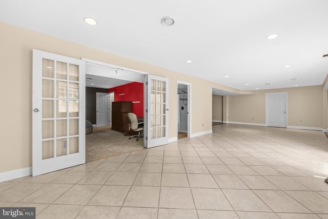 300 SPRUCE HILL WAY, Charles Town, WV 25414