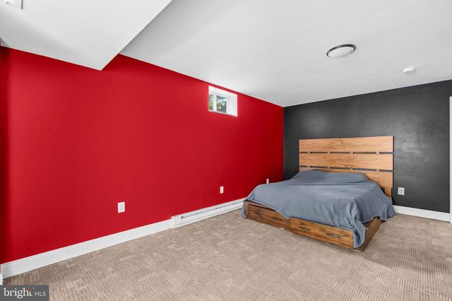 300 SPRUCE HILL WAY, Charles Town, WV 25414