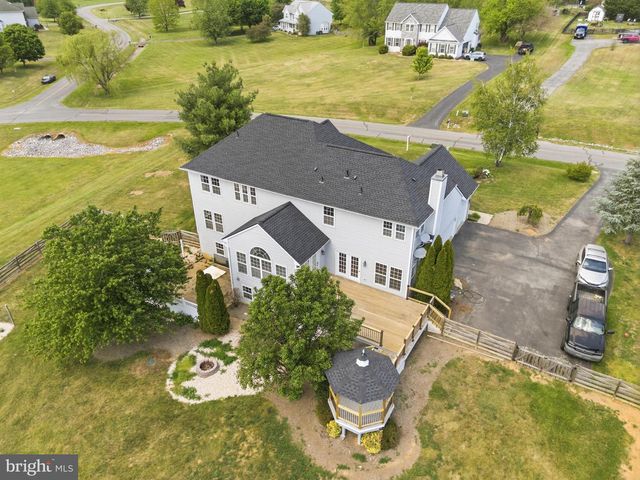 300 SPRUCE HILL WAY, Charles Town, WV 25414