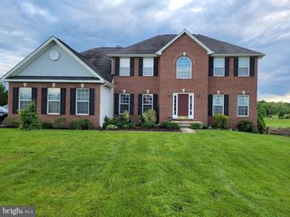 300 SPRUCE HILL WAY, Charles Town, WV 25414