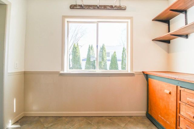 109 S HIGH Street, Cambridge, WI 53523