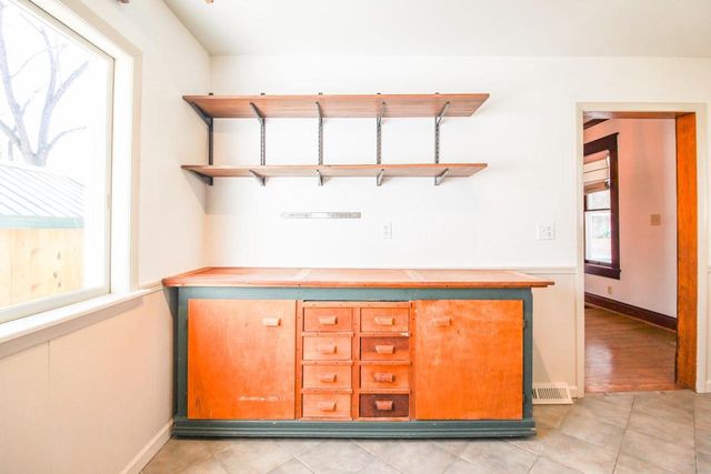 109 S HIGH Street, Cambridge, WI 53523