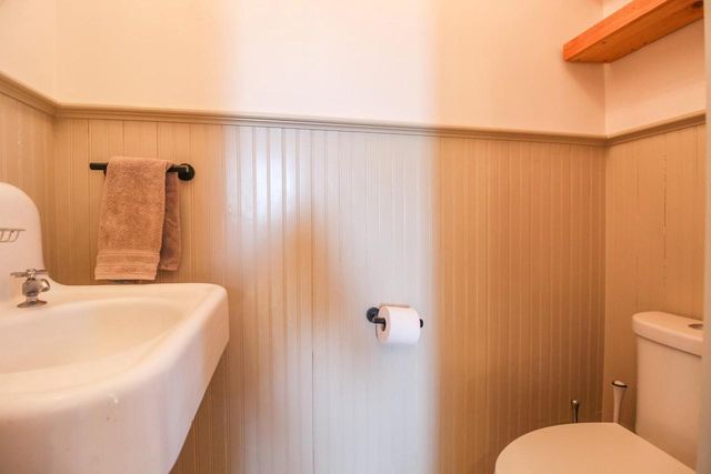 109 S HIGH Street, Cambridge, WI 53523