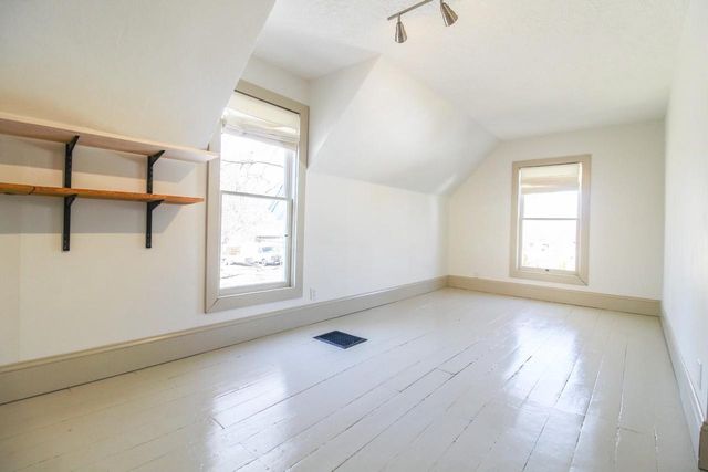 109 S HIGH Street, Cambridge, WI 53523