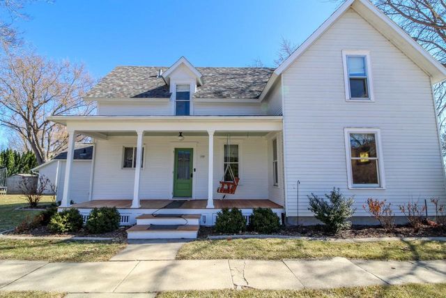 109 S HIGH Street, Cambridge, WI 53523