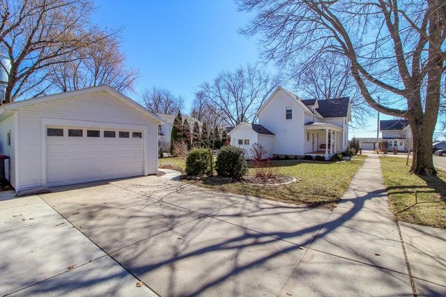 109 S HIGH Street, Cambridge, WI 53523