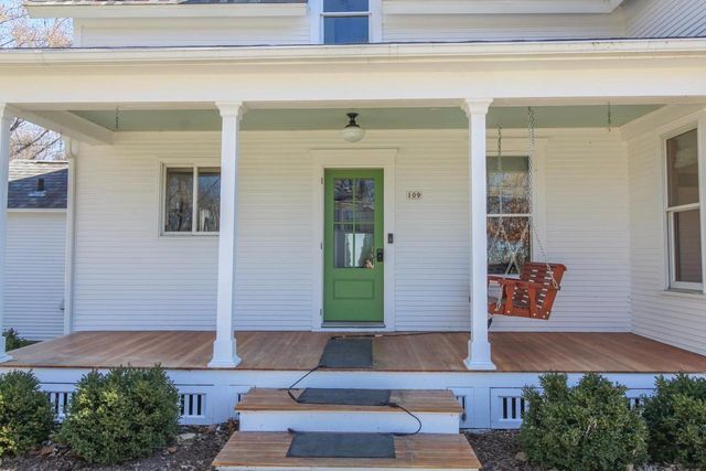 109 S HIGH Street, Cambridge, WI 53523