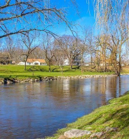 109 S HIGH Street, Cambridge, WI 53523