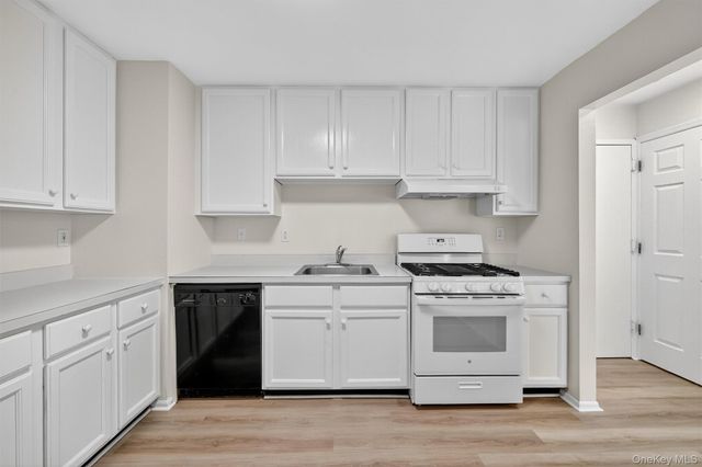 10-12 Chestnut Street A202, Suffern, NY 10901