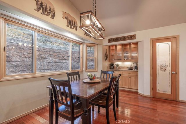 842 Silver Tip, Big Bear Lake, CA 92315