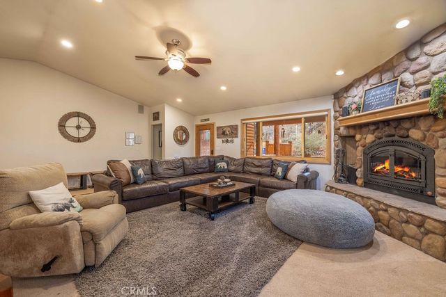 842 Silver Tip, Big Bear Lake, CA 92315