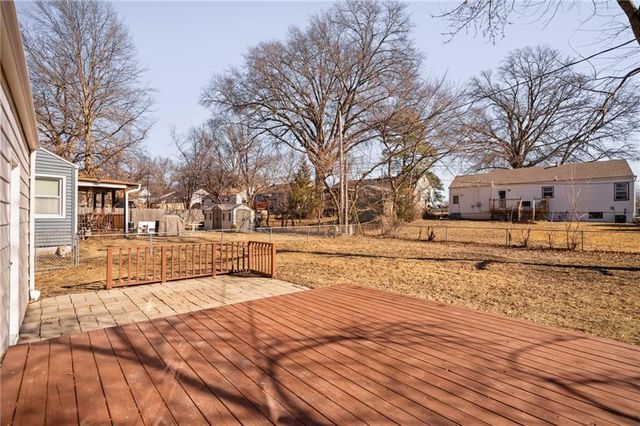 5535 Rosewood Street, Roeland Park, KS 66202