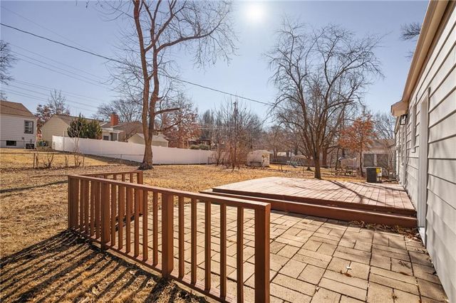 5535 Rosewood Street, Roeland Park, KS 66202