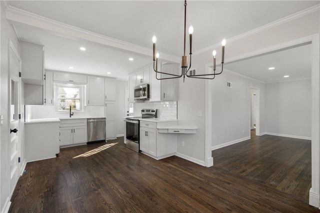 5535 Rosewood Street, Roeland Park, KS 66202