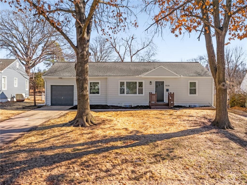 5535 Rosewood Street, Roeland Park, KS 66202