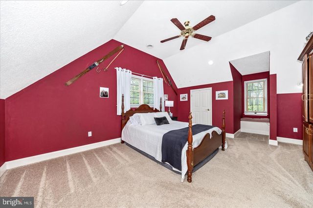 15810 SPADE RD, Hagerstown, MD 21740