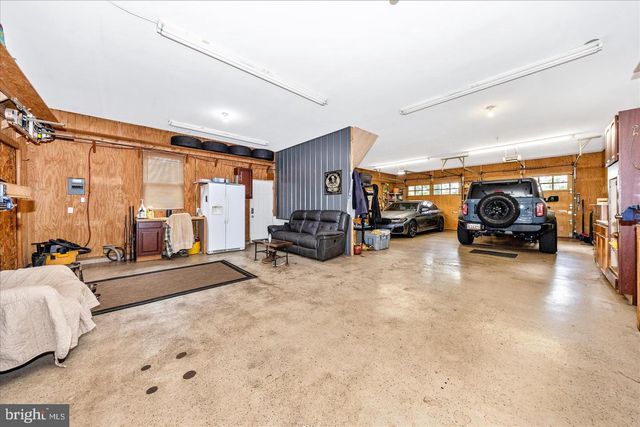 15810 SPADE RD, Hagerstown, MD 21740