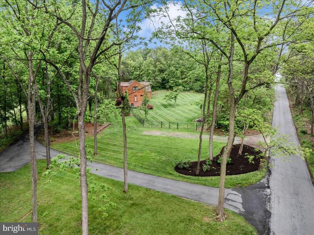 15810 SPADE RD, Hagerstown, MD 21740