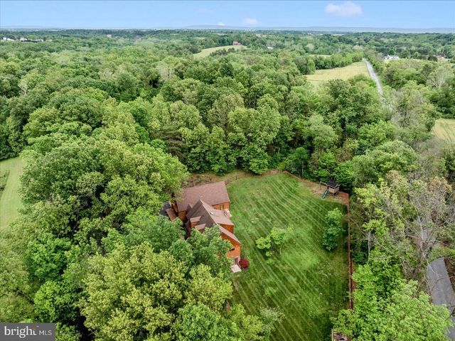 15810 SPADE RD, Hagerstown, MD 21740