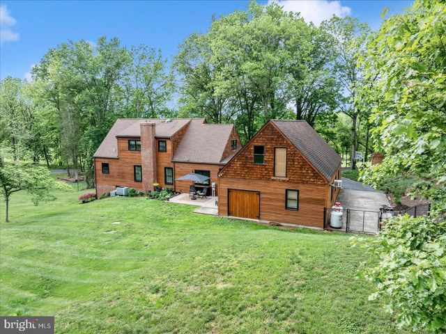 15810 SPADE RD, Hagerstown, MD 21740