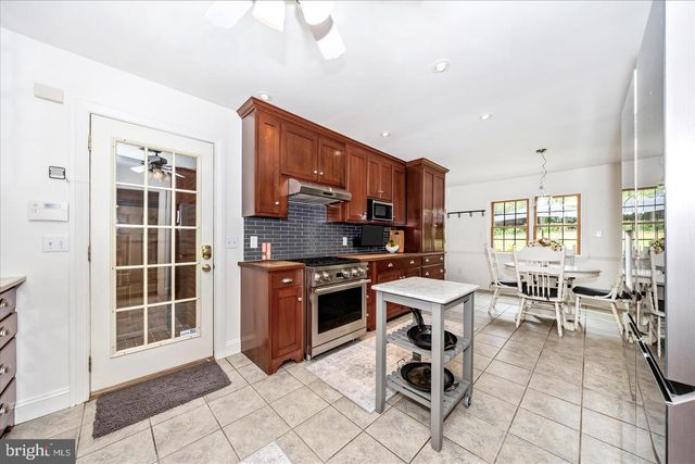 15810 SPADE RD, Hagerstown, MD 21740