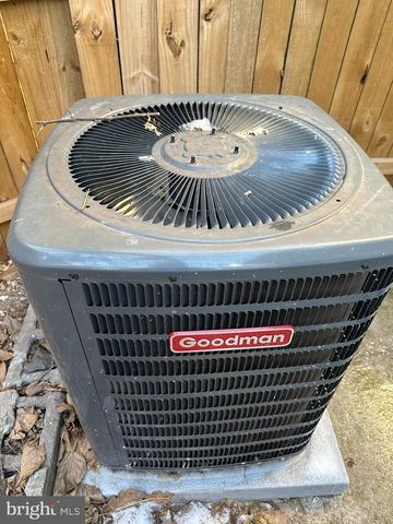 2154 E ORLEANS ST, Philadelphia, PA 19134