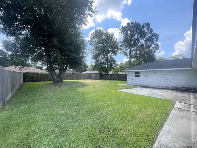5202 Bangor Dr, Baton Rouge, LA 70814