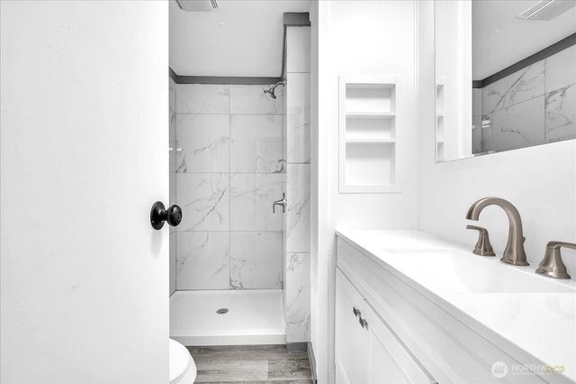 105 Enchanted Valley Drive, Vader, WA 98593