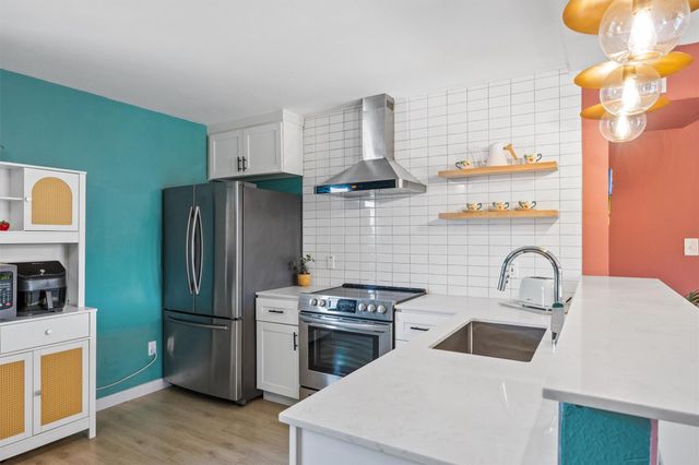 8605 Putnam DR 202, Austin, TX 78757