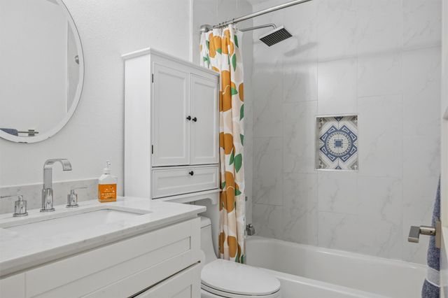 8605 Putnam DR 202, Austin, TX 78757