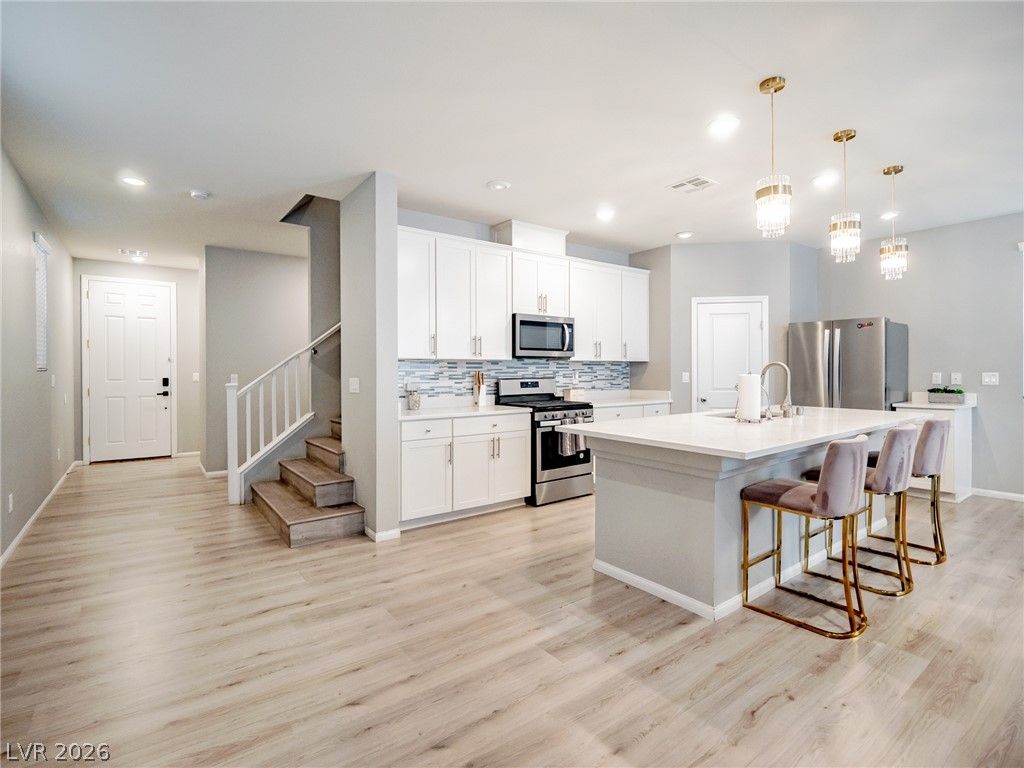 7746 Alder Landing Street, Las Vegas, NV 89113 — exterior