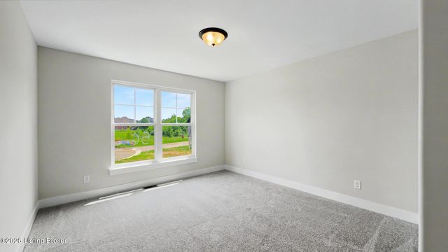 7902 Trading Post Ct, Louisville, KY 40291