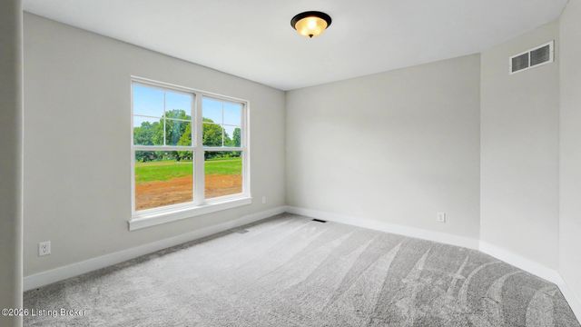 7902 Trading Post Ct, Louisville, KY 40291