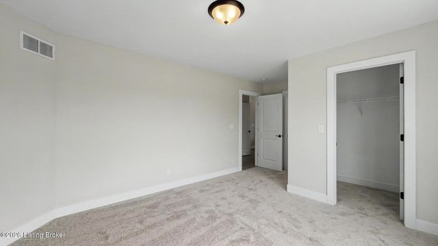 7902 Trading Post Ct, Louisville, KY 40291