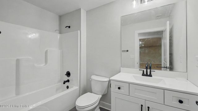 7902 Trading Post Ct, Louisville, KY 40291
