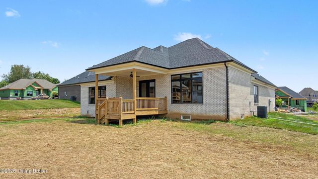 7902 Trading Post Ct, Louisville, KY 40291