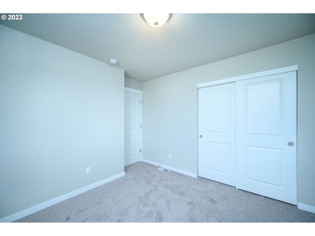 2773 S Ivy St 827, Cornelius, OR 97113
