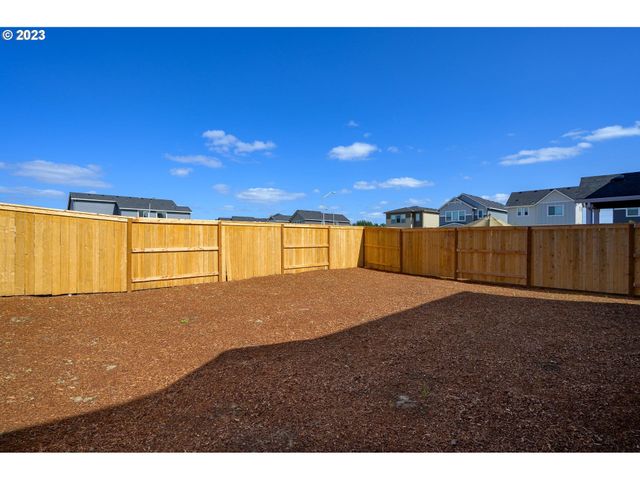 2773 S Ivy St 827, Cornelius, OR 97113