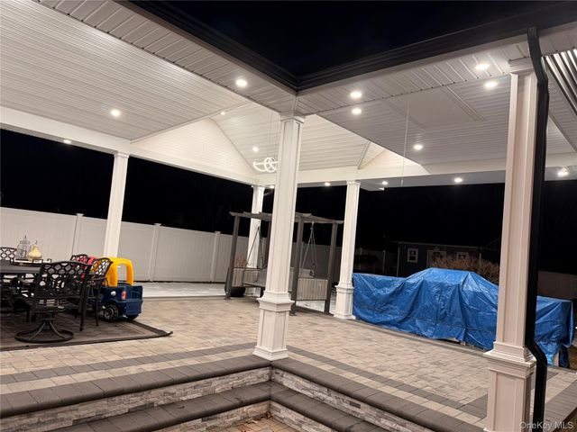 331 American Boulevard, Brentwood, NY 11717