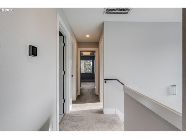 6520 Ne GRAND Ave, Portland, OR 97211