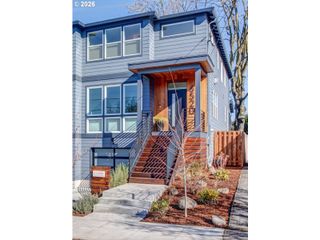 6520 Ne GRAND Ave, Portland, OR 97211