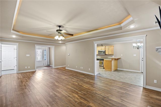 2708 N Mobile Avenue, Russellville, AR 72802