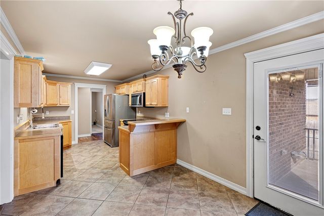 2708 N Mobile Avenue, Russellville, AR 72802