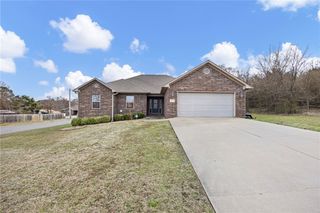 2708 N Mobile Avenue, Russellville, AR 72802