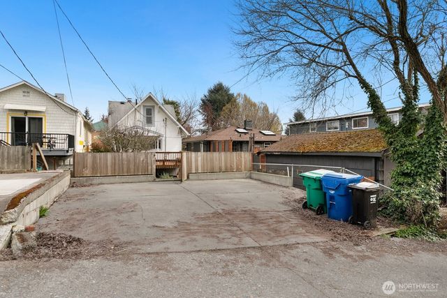 4135 36th Ave SW, Seattle, WA 98126