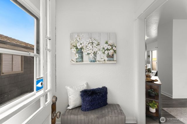 4135 36th Ave SW, Seattle, WA 98126